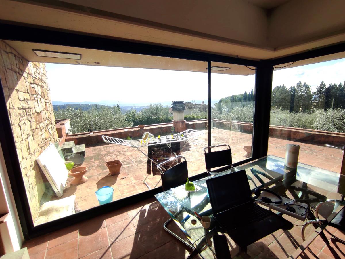cerca Sesto Fiorentino  VILLA VENDITA